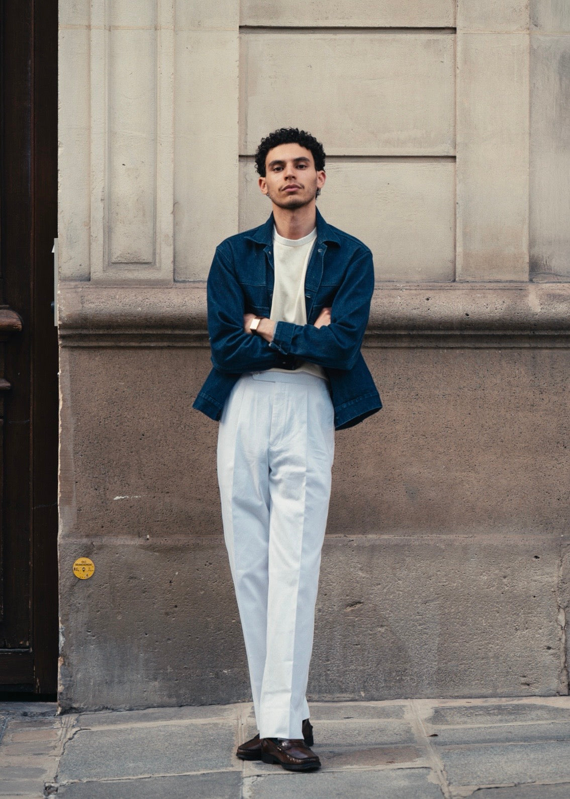 White cotton trousers with belt loops