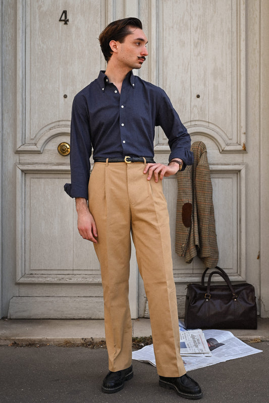 Pantalon en coton sable avec passants de ceinture