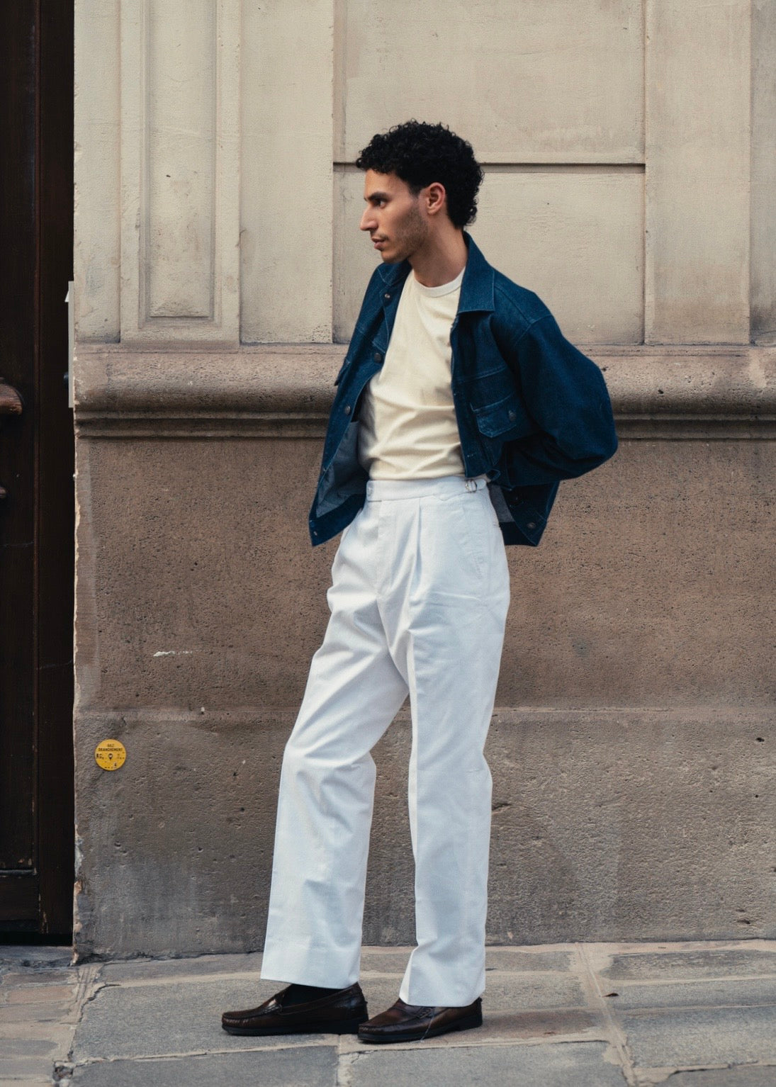 White cotton trousers with belt loops
