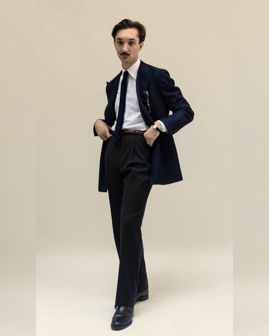 Pantalon en laine noire avec passants de ceinture