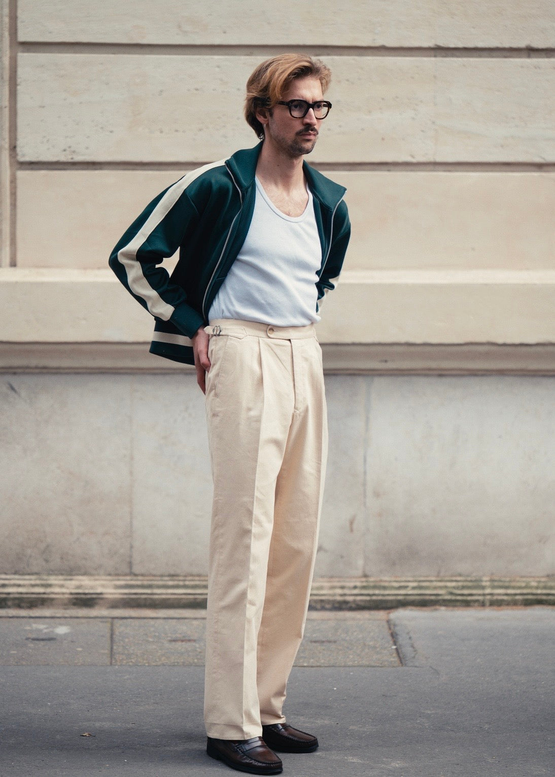 Pantalon en coton crème avec ajusteurs